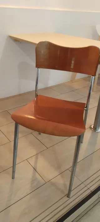 14 Sillas y 5 Taburetes Madera/Cromo