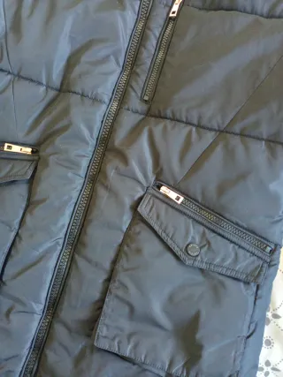 Anorak negro talla XL con capucha