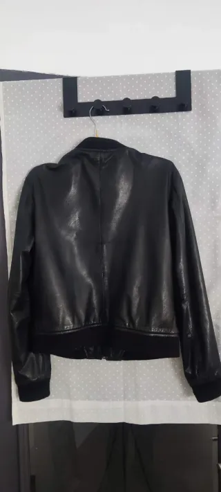 Cazadora para mujer de cuero auténtico