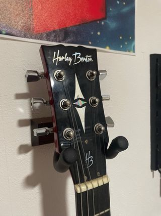 Guitarra Eléctrica Harley Berton DC Cherry