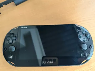 PS Vita PCH-2016 Negra
