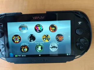 PS Vita PCH-2016 Negra