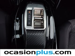 Peugeot 2008 Allure Hybrid eDCS6 100 kW (136 CV)