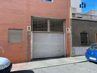 Garaje en venta en Barrio Alto - San Félix - Oliveros - Altamira en Almería