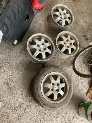 Juego 4 Llantas Kia