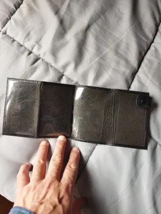 Billetera de cuero para hombre