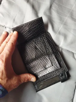 Billetera de cuero para hombre