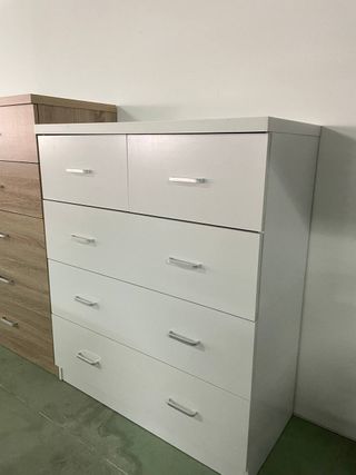 Cómoda Blanca con Cajones