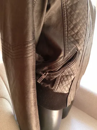 Chaqueta Koröshi Negra Chocolate Talla M