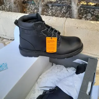Bota de seguridad Safety Jogger Negra