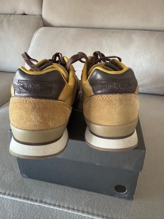 Zapatillas Munich Talla 41 Marrón y Amarillo