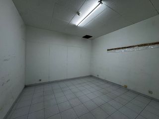 Local comercial en alquiler en Poble Nou en Manresa