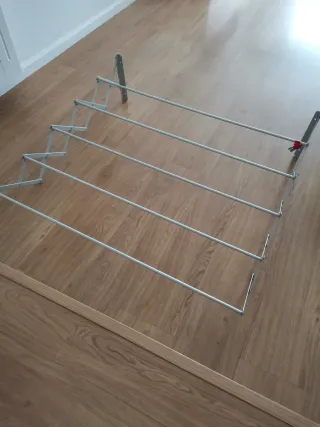 Tendedero plegable metálico