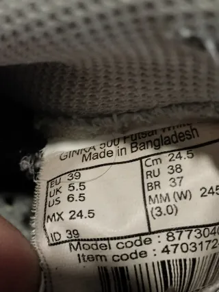 2 pares de zapatillas futsal