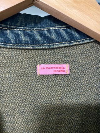 Chaqueta vaquera midi azul