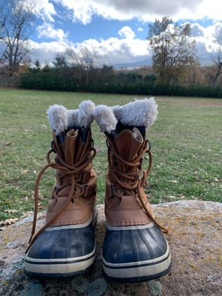 Botas Sorel Negras y Marrones
