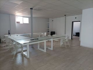 Local comercial en alquiler en Elda