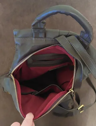 Mochila Abbacino de piel, elegante