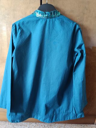 Blusa ancha Y&J con lentejuelas