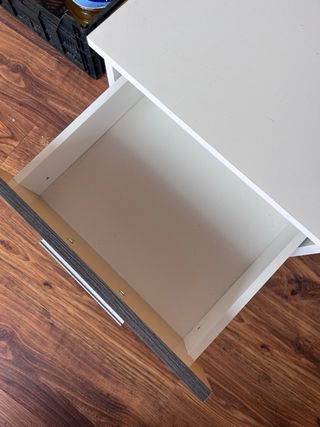 Mesita de noche moderna