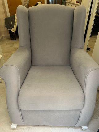 Sillón mecedora lactancia gris