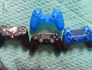 PS4 Slim 500GB Negra + 6 Juegos