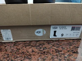 Stivali UGG Camoscio Nero Tg 40