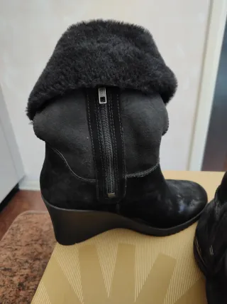 Stivali UGG Camoscio Nero Tg 40
