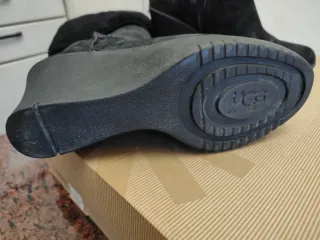 Stivali UGG Camoscio Nero Tg 40