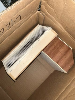 Transportines para pájaros de madera