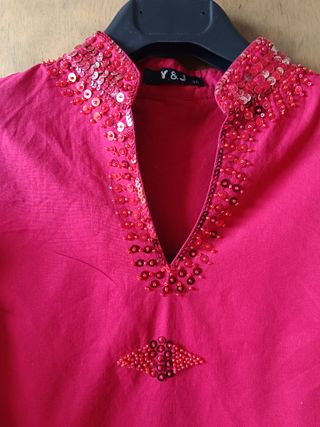 Blusa Y&J manga larga con lentejuelas