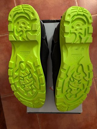 Zapatos de seguridad Bellota T46 Negros/Verdes