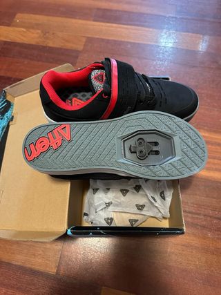 Afton Vectal Zapatillas Ciclismo Negro/Rojo