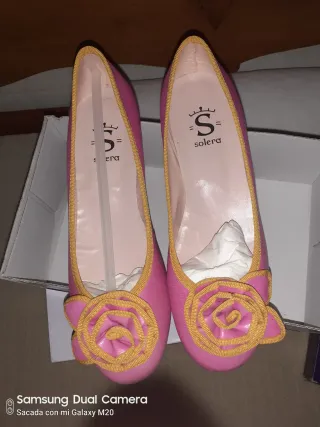 Manoletinas Solera rosas con detalle floral