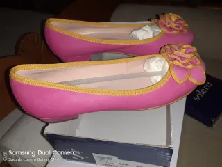 Manoletinas Solera rosas con detalle floral