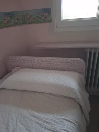 Urge vender Cama  + Mesilla + Colchón + estante