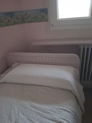 Urge vender Cama  + Mesilla + Colchón + estante