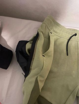 Pantalón Nike Tech Verde Oliva