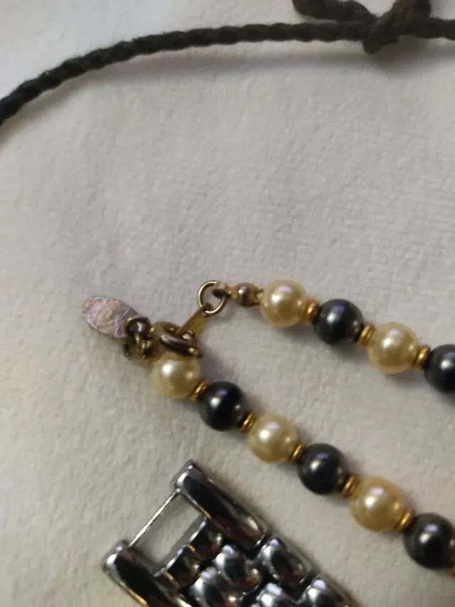 Lote de bijuterias multicoloridas