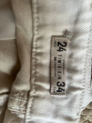 Vaqueros de pinzas beige