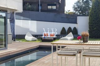Casa adosada en alquiler en Vallvidrera - El Tibidabo i les Planes en Barcelona