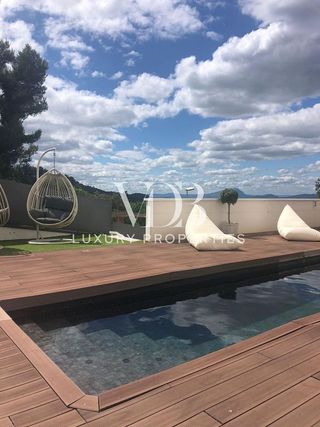 Casa adosada en alquiler en Vallvidrera - El Tibidabo i les Planes en Barcelona