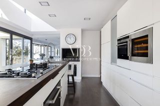 Casa adosada en alquiler en Vallvidrera - El Tibidabo i les Planes en Barcelona