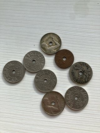 Lote Monedas: Céntimos y Pesetas Españolas