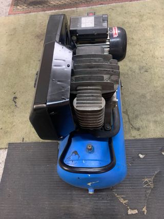 Compresor 100L Monofásico