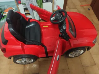 Coche Eléctrico Mercedes para Niños Rojo