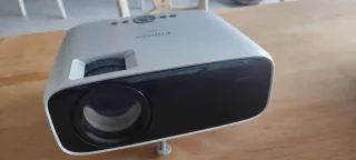 Proyector Philips Neopix + Mando + Adaptador