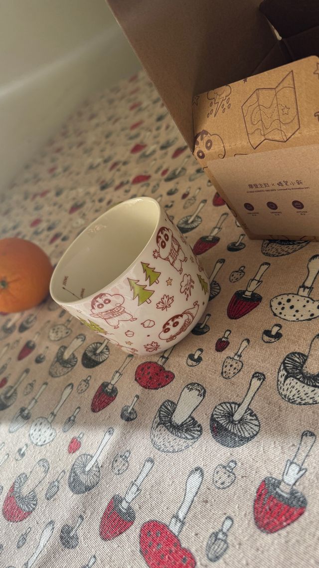 Taza Shinchan 350ml Colaboración Usui Yoshito