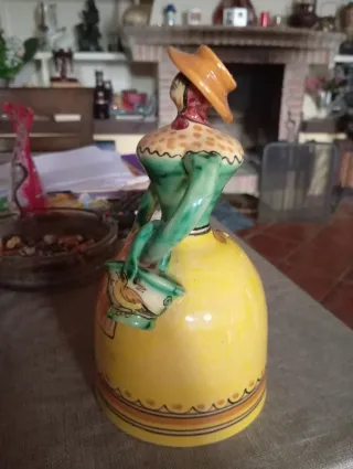 Muñeca de cerámica artesanal