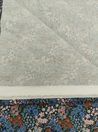 Tela pana fina estampado floral